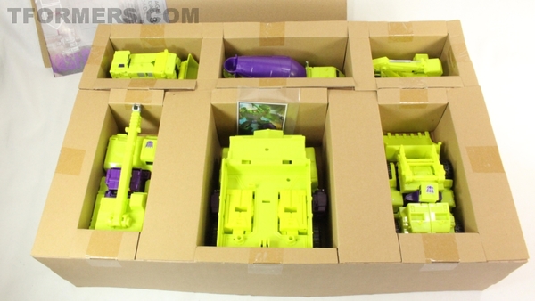 Hands On Titan Class Devastator Combiner Wars Hasbro Edition Video Review And Images Gallery  (10 of 110)